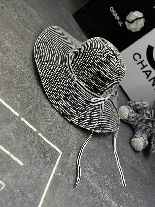 Dior top hat (12)